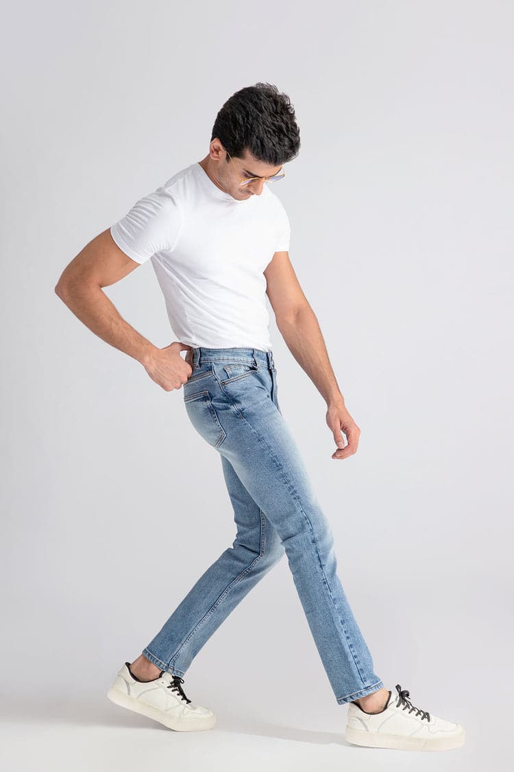 Slim-fit iceblue stretchable jeans